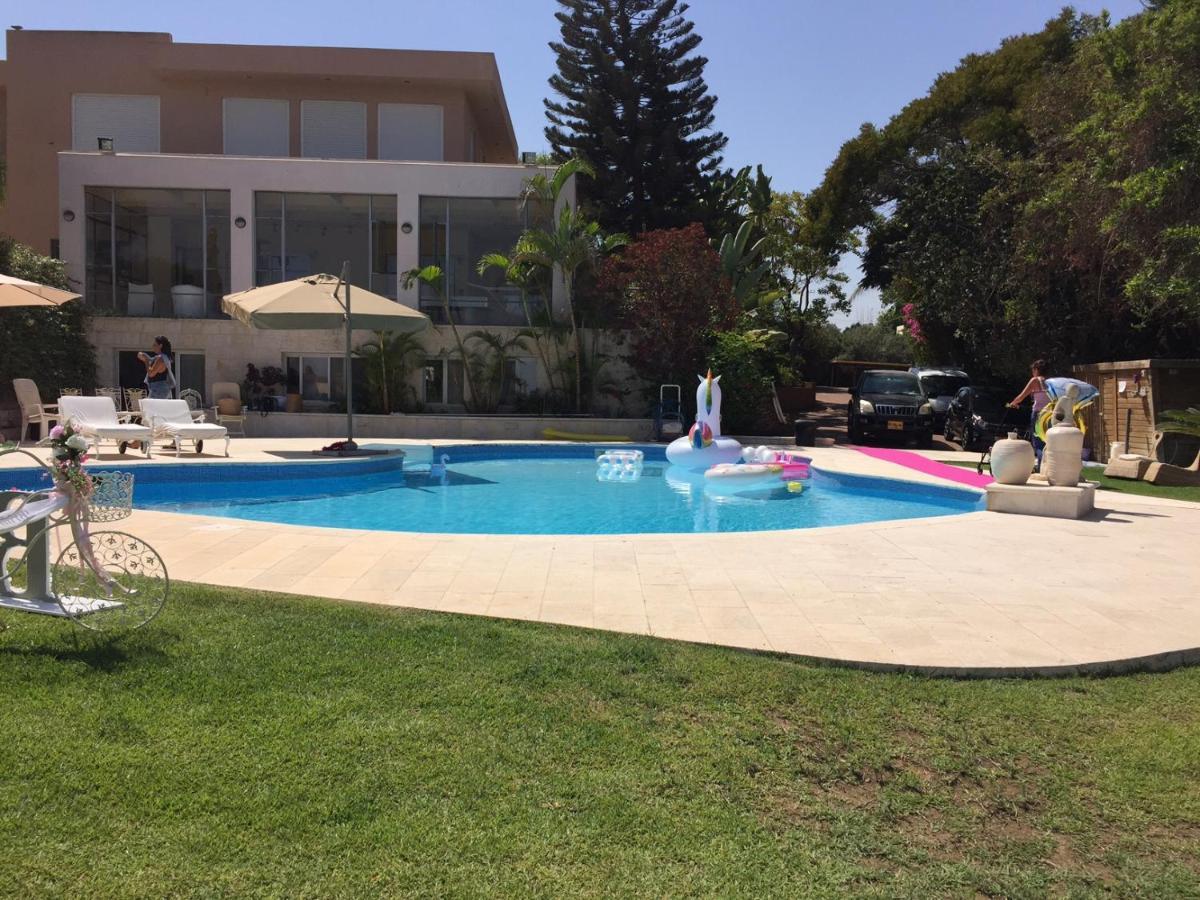 Villa Ba'Gefen Karmei Yosef Luaran gambar